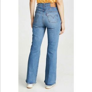 Levi’s Ribcage flare